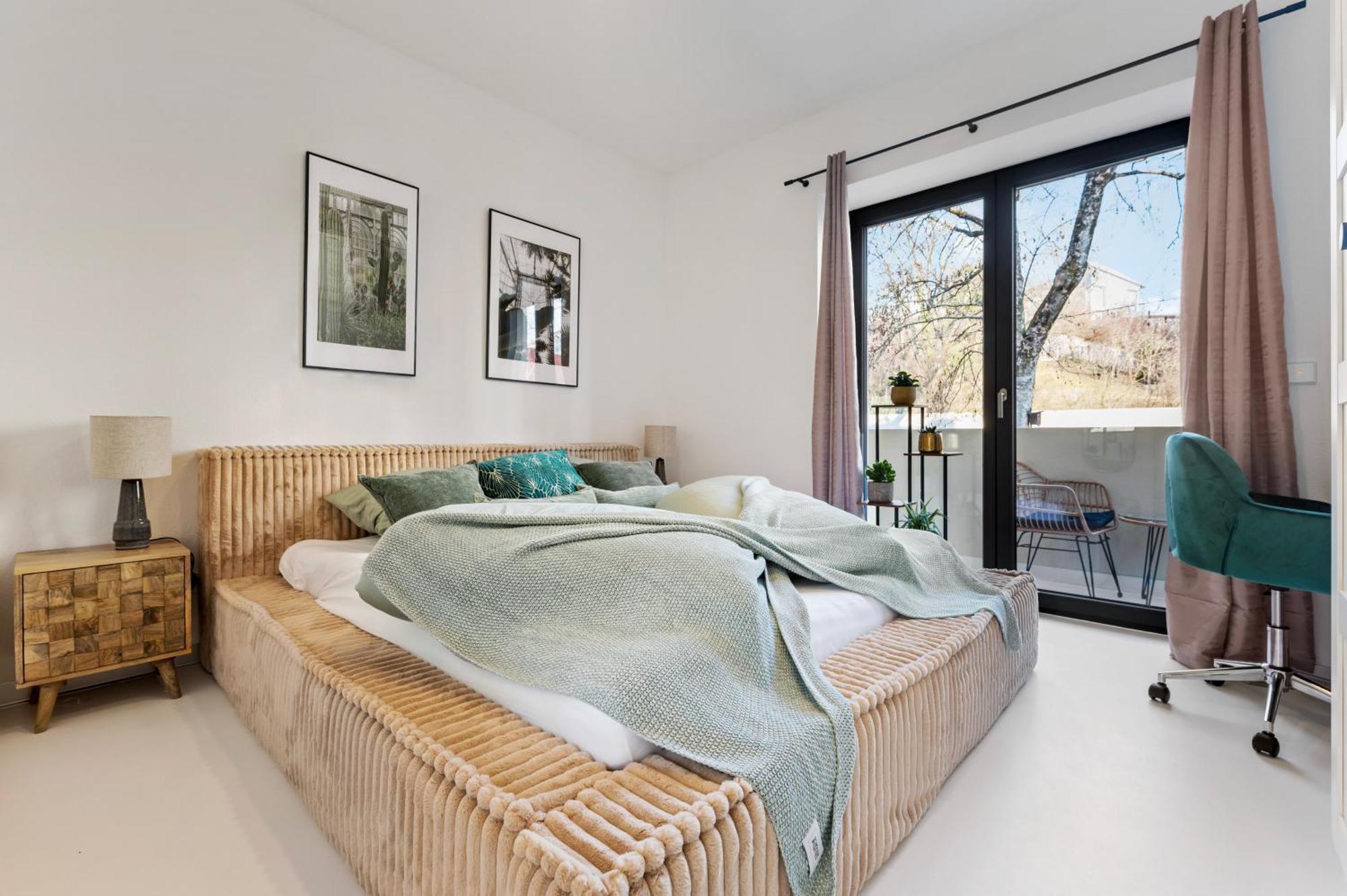 Stuttgart Lux Living - Stilvolles Wohnen Im Zentrum Esterno foto