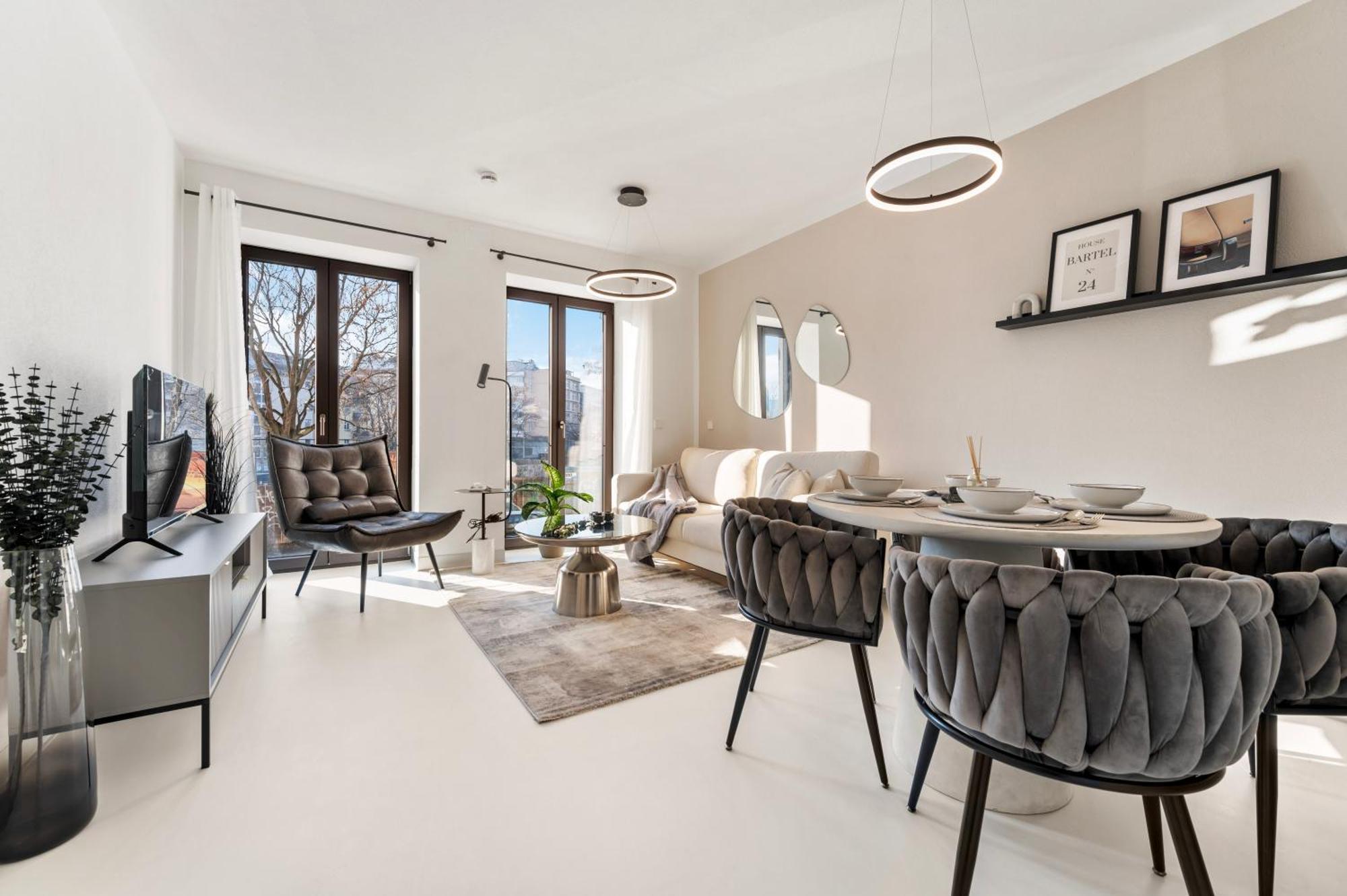 Stuttgart Lux Living - Stilvolles Wohnen Im Zentrum Esterno foto